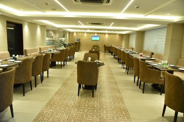 Hotel Royalton Hyderabad