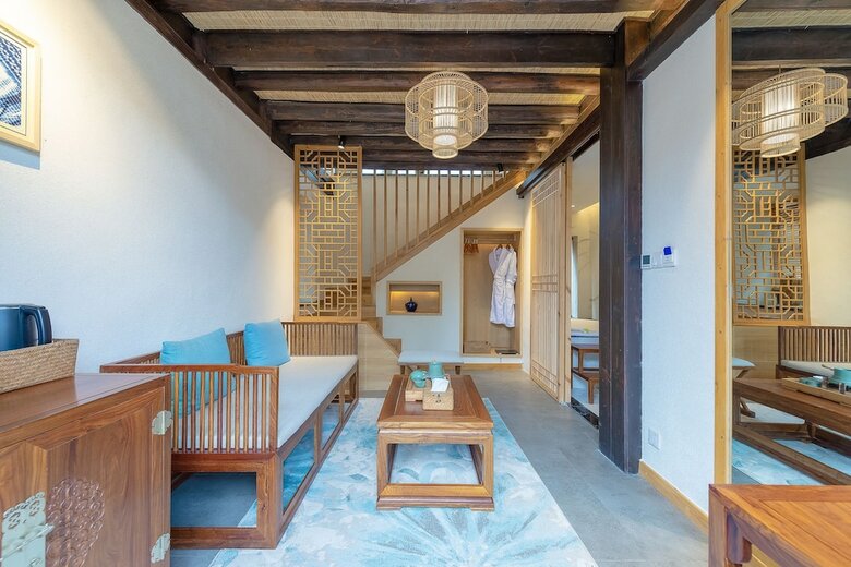Lijiang Qilu Garden Hotel