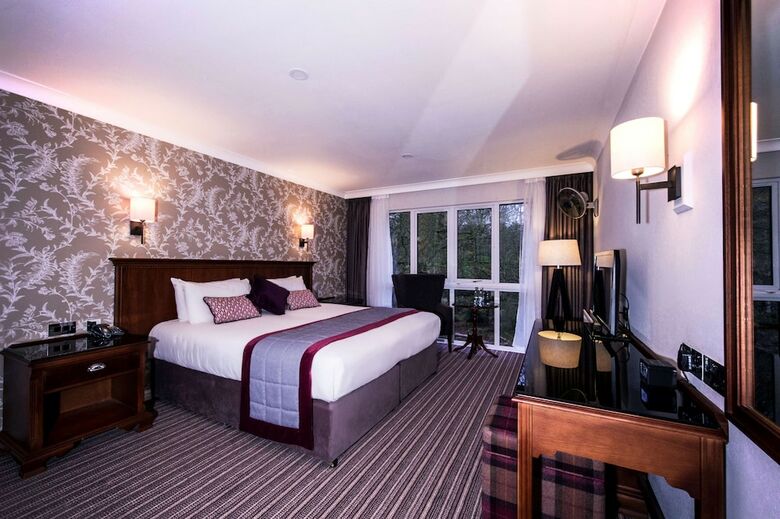 Hotel Cheltenham Park