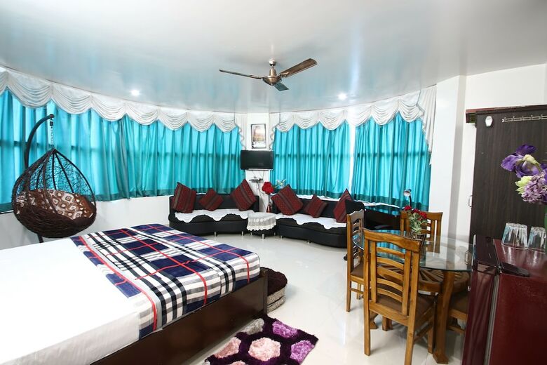 Hotel Vrinda Palace