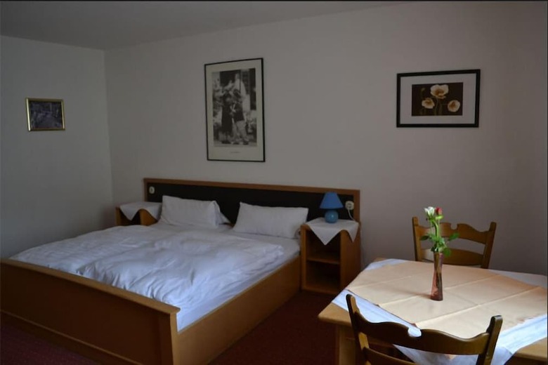 Hotel Restaurant Mediterraneo Zum Taunus
