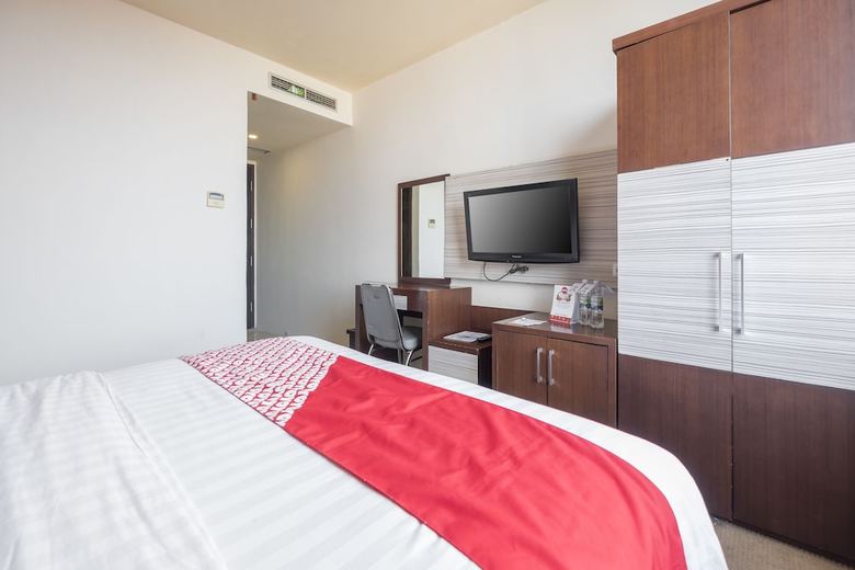 Lynt Hotel Makassar