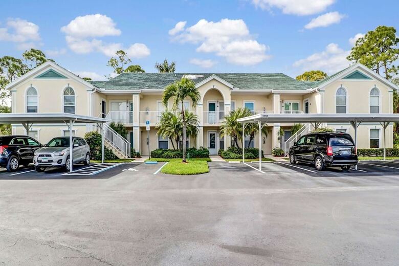 Bermuda Pointe 104