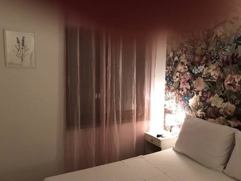 Hotel Rooms And Apartments Bruno
