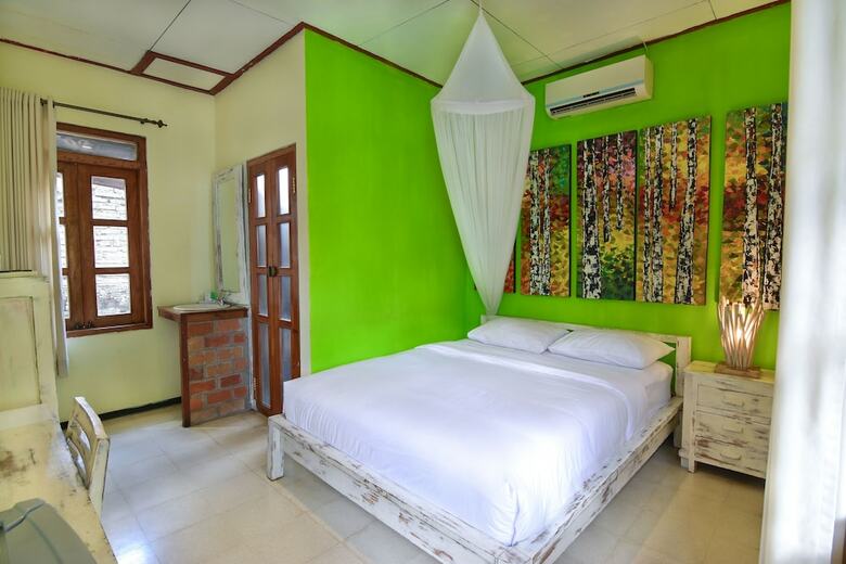 Bed & Breakfast Tigalima Homestay