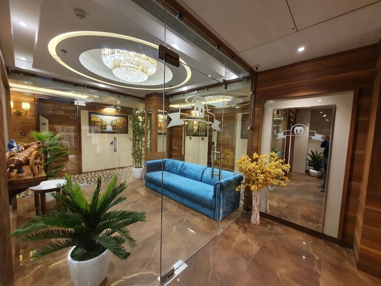 Hotel Makhan Residency