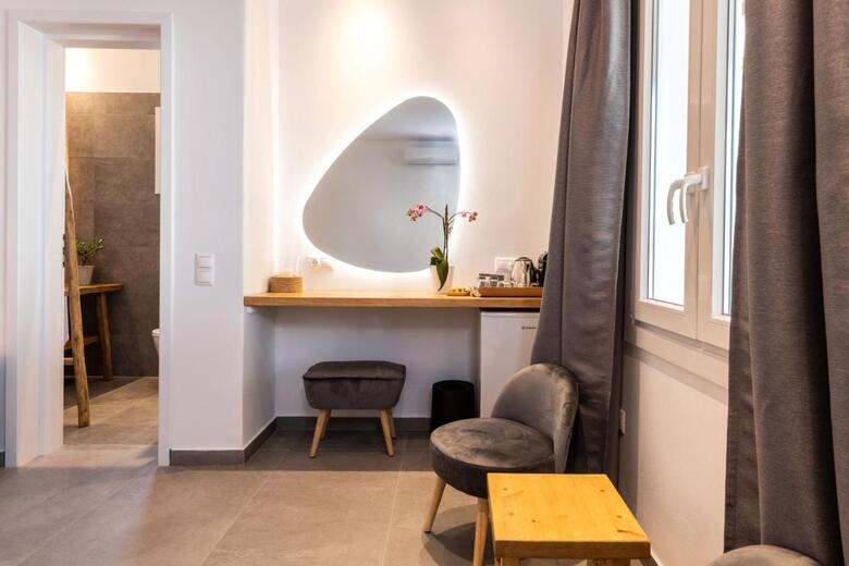 Secret Garden Apartments