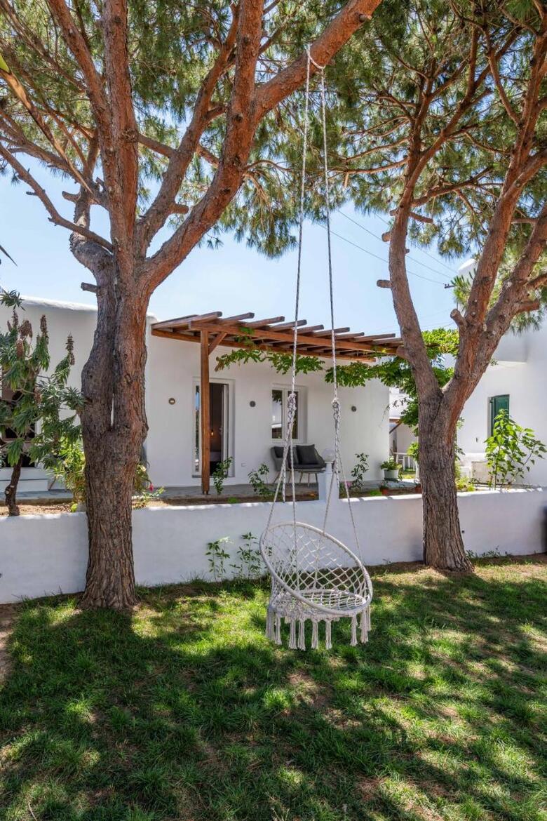 Secret Garden Apartments