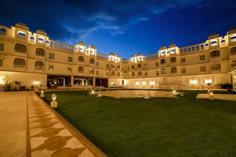 Hotel Zone Palace By The Park