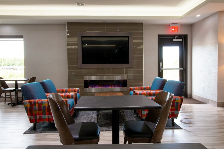 Hotel Pryor