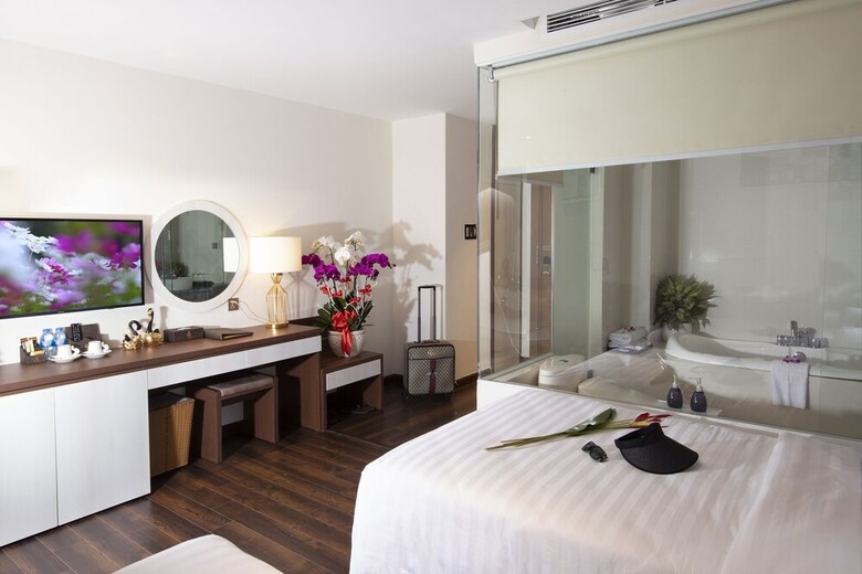 Blue Diamond Luxury Hotel