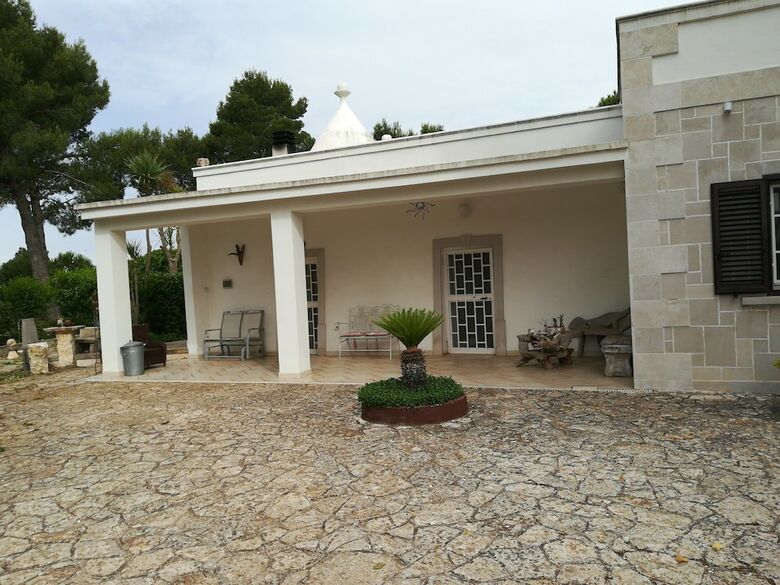 Hotel Villa Due Trulli