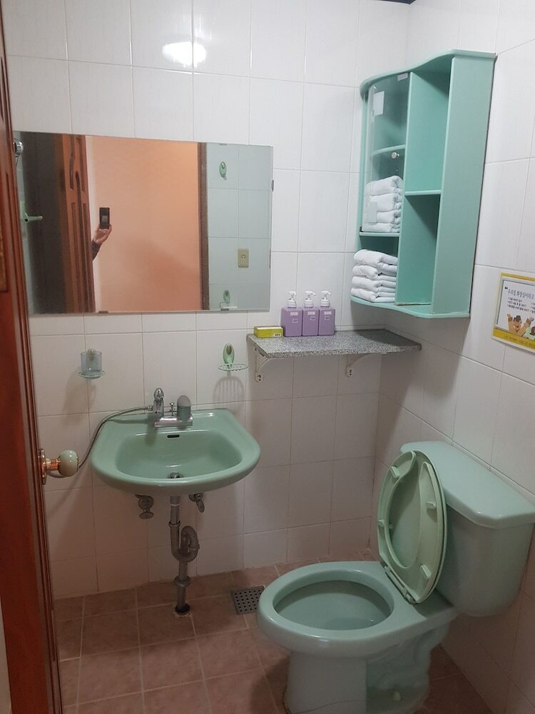 Hotel Secret House