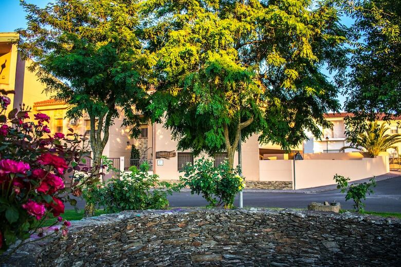 Apartamentos Casa Rural Las Eras de Monfrag�e