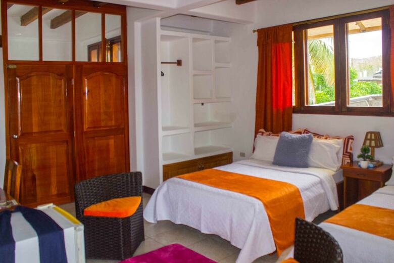 Bed & Breakfast Gala House Gal�pagos