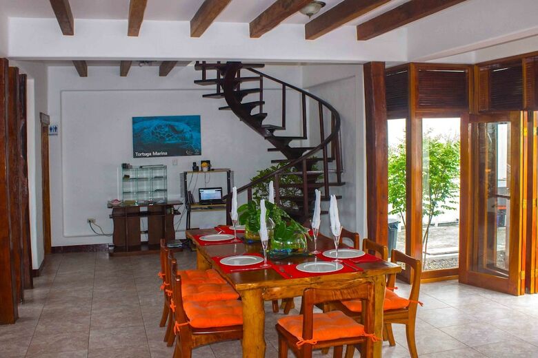 Bed & Breakfast Gala House Gal�pagos