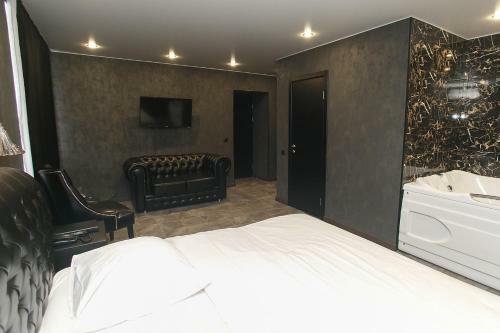 Grey Hotel