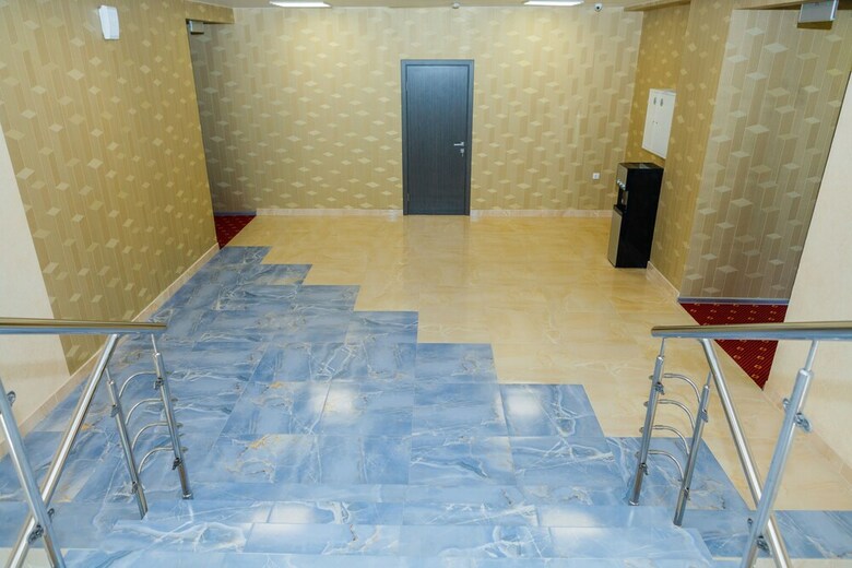 Hotel Revu