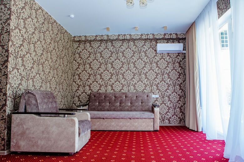 Hotel Revu