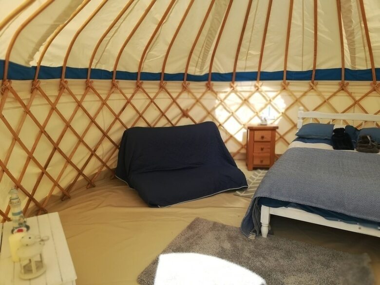 Condor Yurt - Glamping