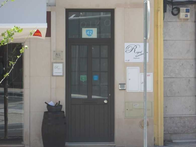 Hotel Royal Guesthouse