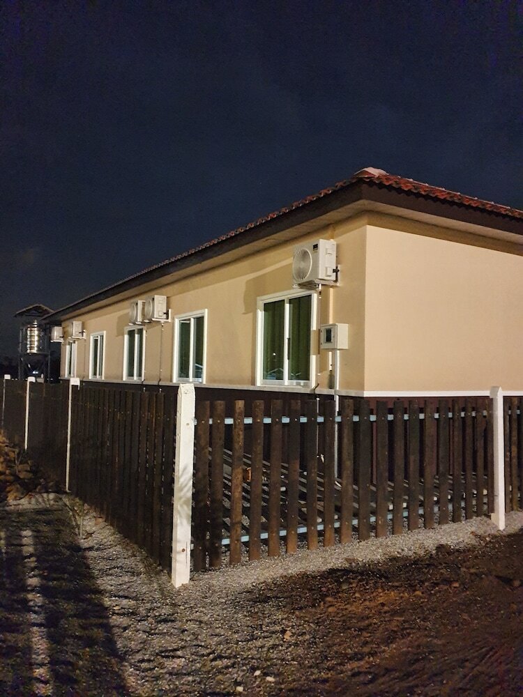 Motel D Village Cottage
