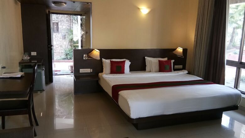 Hotel Sanjivani Resort