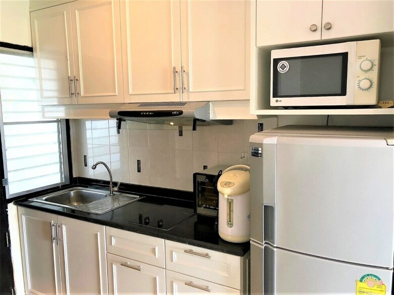 Apartamentos Top Floor Spacious Studio