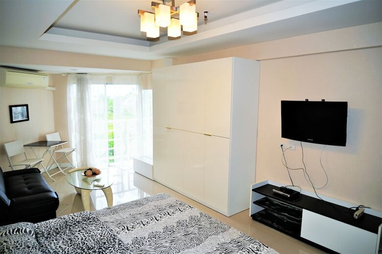 Apartamentos Lovely Sea View Studio