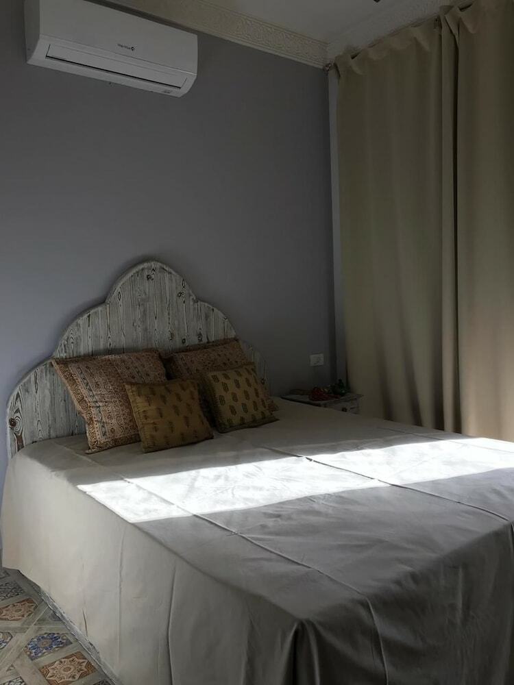 Ganesha Beach Apartments