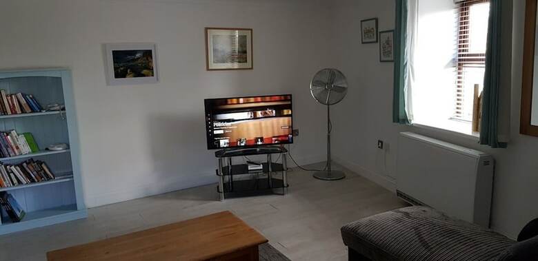 Ark Flats Apartment Tr27 4dy