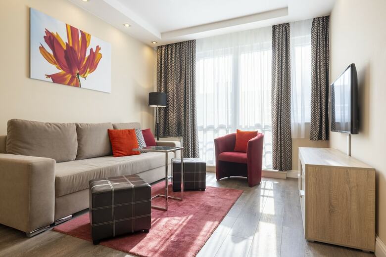 Cherry Apartments Palace Quarter