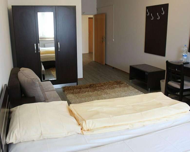 Terminal Hotel One