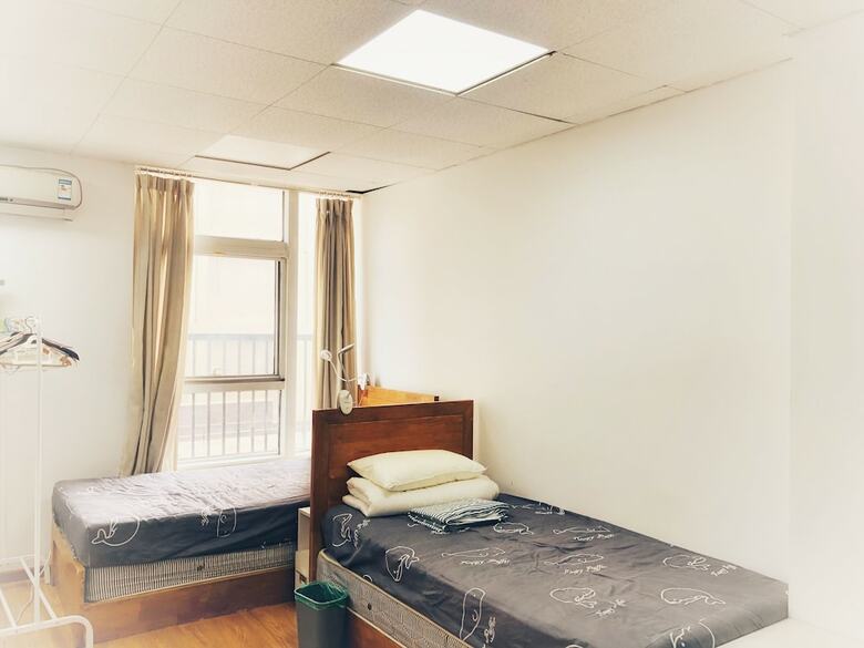 Hostal Yolo House