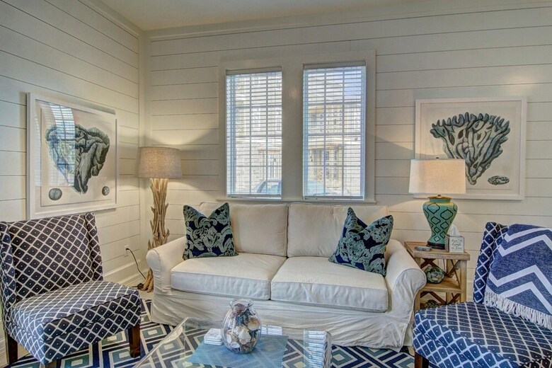 Cinnamon Shore- Blue Lagoon Tc 10102