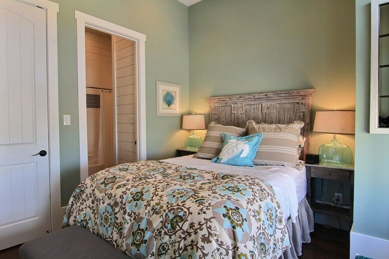 Cinnamon Shore- Island Time Tc 4102