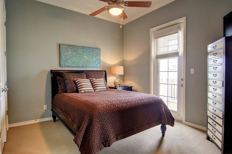 Cinnamon Shore- Sea Lestial 112 St