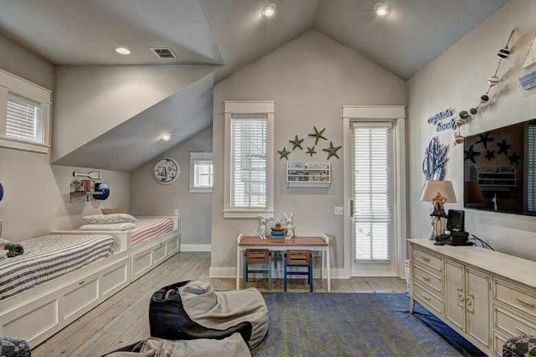 Cinnamon Shore- Amazing Grace 128 St