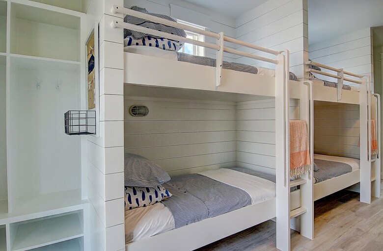 Cinnamon Shore- Southern Charm 259 Be