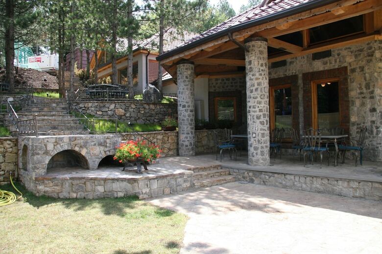 Hotel Natyral Razma Resort