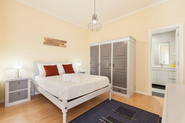 Apartamentos Feel At Home - Free Private Parking