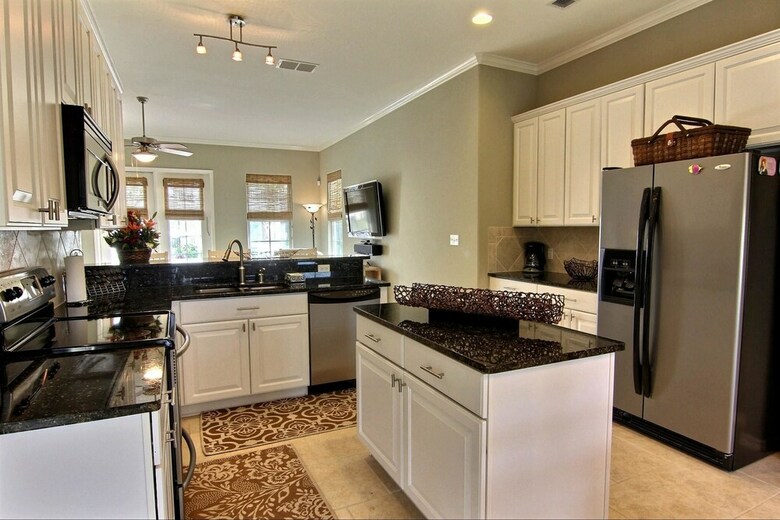 Cinnamon Shore- Sand Dollar 140 Be