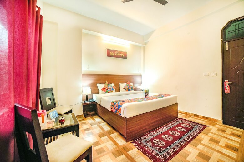 Fabhotel Om Shivaay Inn