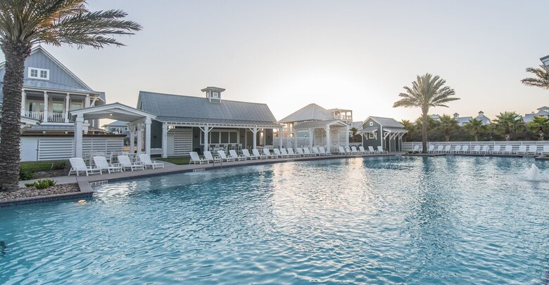 Cinnamon Shore- Watercolor Bungalow Tc 2101
