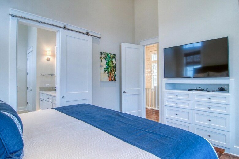 Cinnamon Shore- Seaside Sojourn 111 La