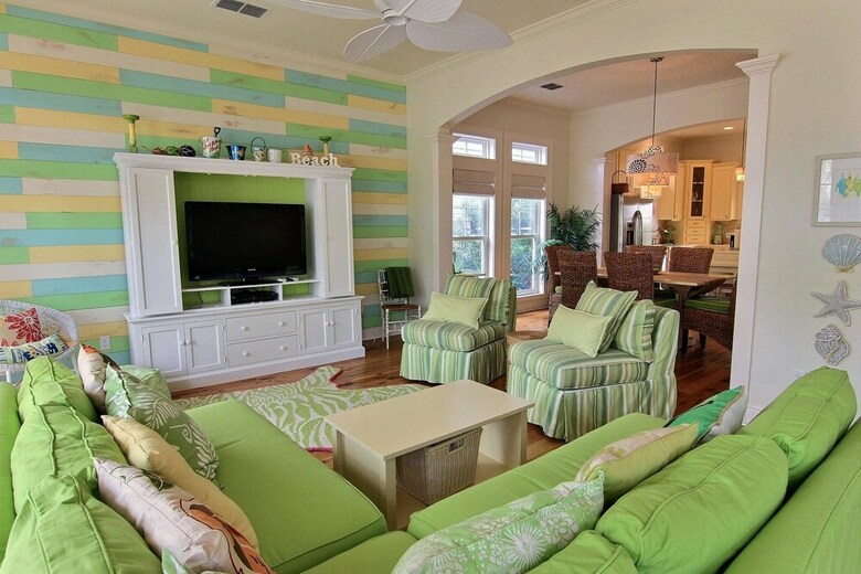 Cinnamon Shore- Happy House 146 Be