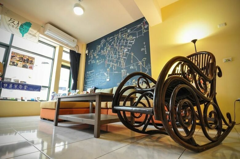 Hostal Puli Lets Go Backpacker Hostel