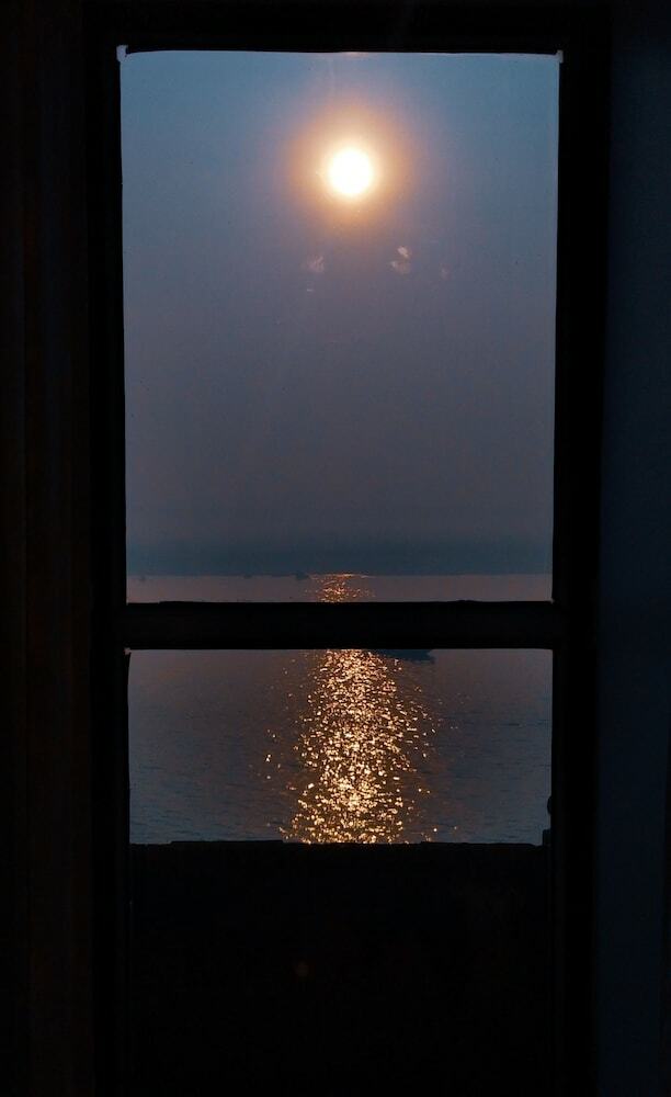 Dwivedi Hotels Hotel Elena