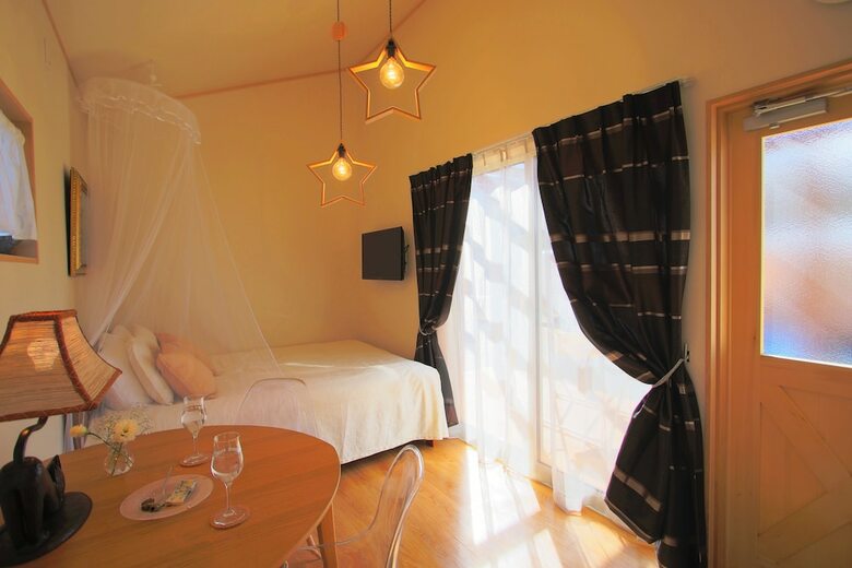 Cabana Tiny House Hotel Moritabby