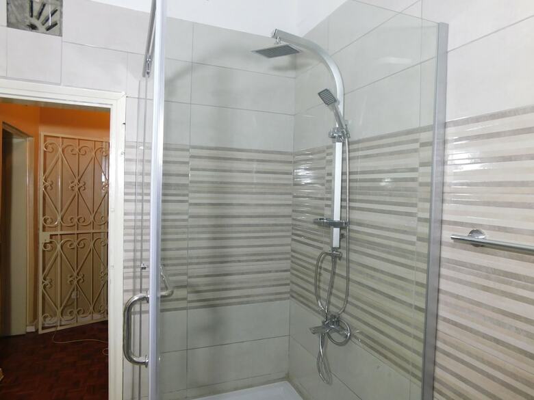 Bed & Breakfast Regal Suites - Kenya